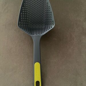 Joseph Joseph Grey & Green Slotted Turner Spoon